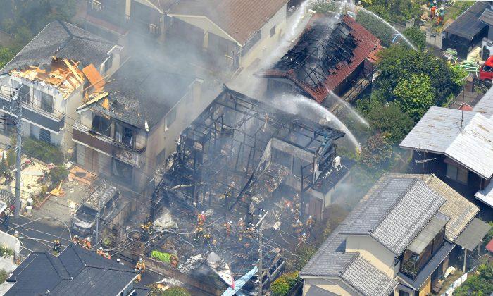 Small Plane Crashes in Tokyo Neighborhood; 3 Dead, 3 Survive