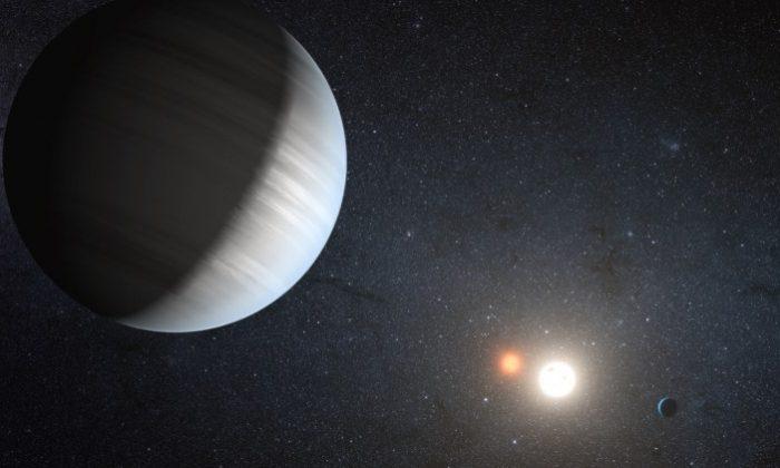 Kepler Finds 2 Planets Orbiting Pair of Suns
