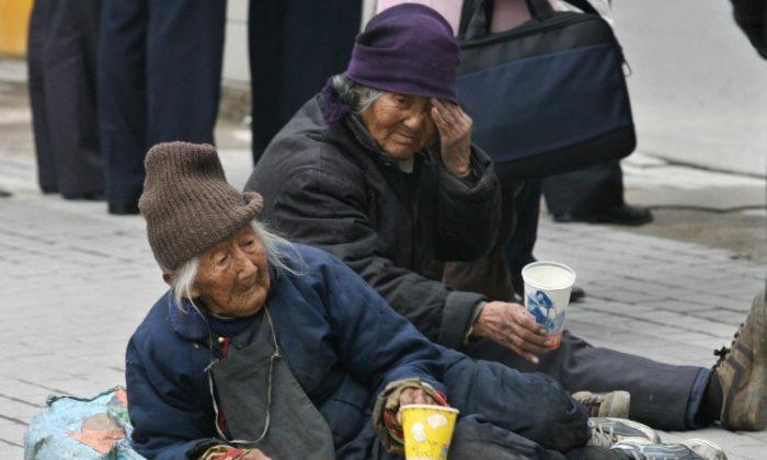 Empty Nests Bring Pain to a Growing Number of Elderly in China