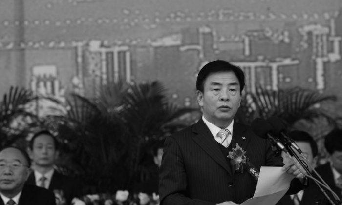 Former Mayor of Chongqing, Once Chased Away, Returns