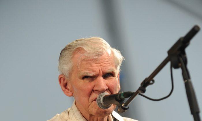 Guitar Legend Doc Watson’s Condition Deteriorates Tuesday