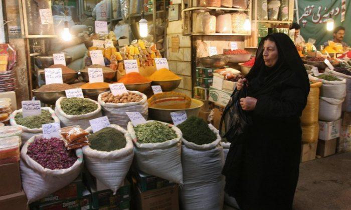 Poll: Ordinary Iranians Brace for Impact of Sanctions