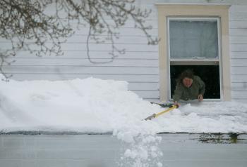 Roofs at Risk Under Heavy Snowfall