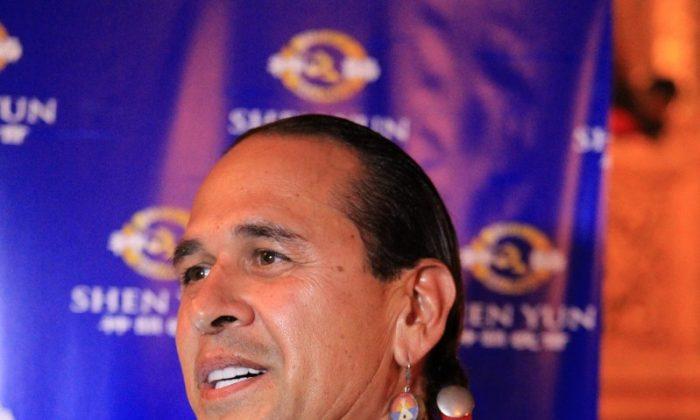 American-Indian Spiritual Healer: Shen Yun ‘Sparks and ignites the heart’