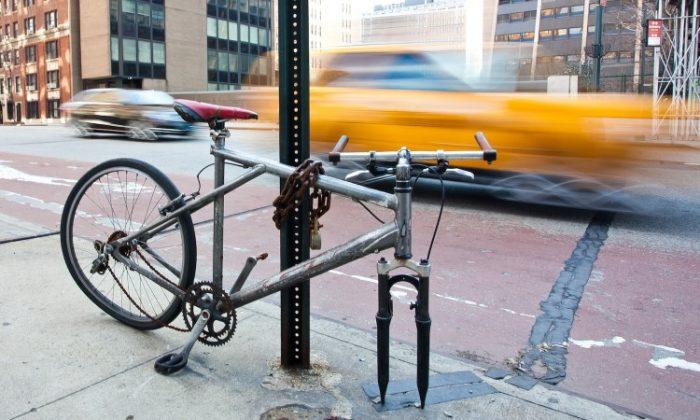 Cleaning Up Derelict Bikes in New York