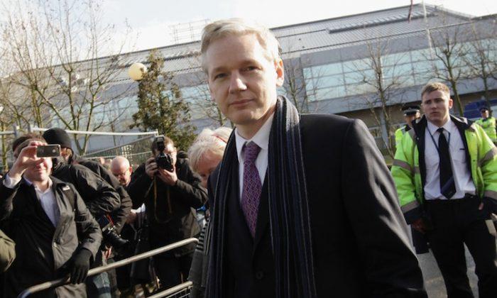 London Police Send Assange Extradition Notice
