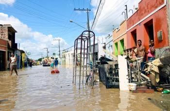 Brazil’s Emergency Cabinet Responds to Flood Victims
