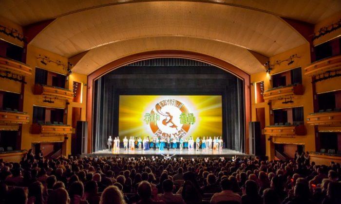 Missouri VIPs Deeply Touched by ‘The elegance and beauty’ of Shen Yun