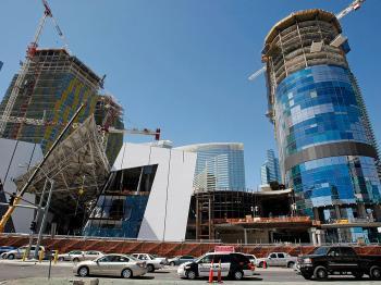 Ambitious CityCenter Project Becomes Symbol of Vegas’ Woes