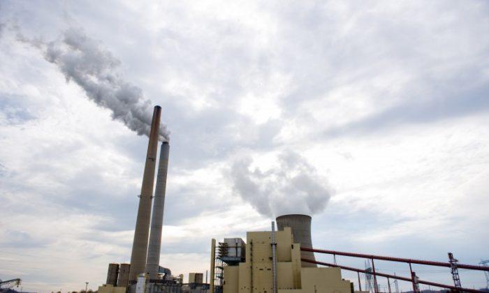 Coal Industry Criticizes Tough EPA Regulations