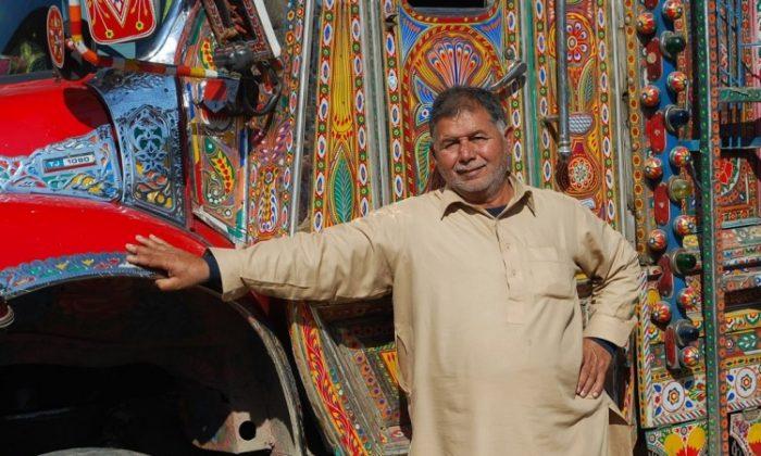 Textures of Pakistan: Folk Art on Wheels