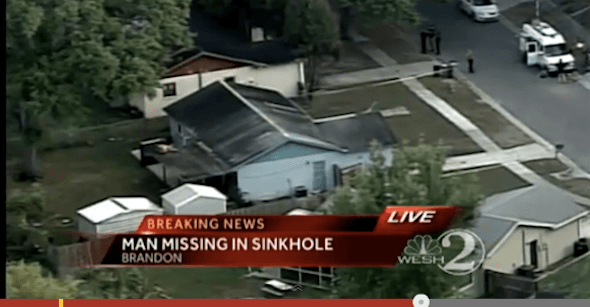 Florida Sinkhole and Other Headline Makers (Photos)