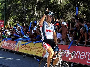 Gilbert Wins Stage Three, Red Jersey as Leader of Vuelta a Espana