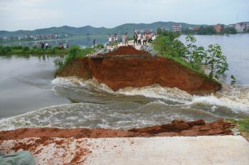 Three Gorges Dam’s Flood-Control Function Questioned