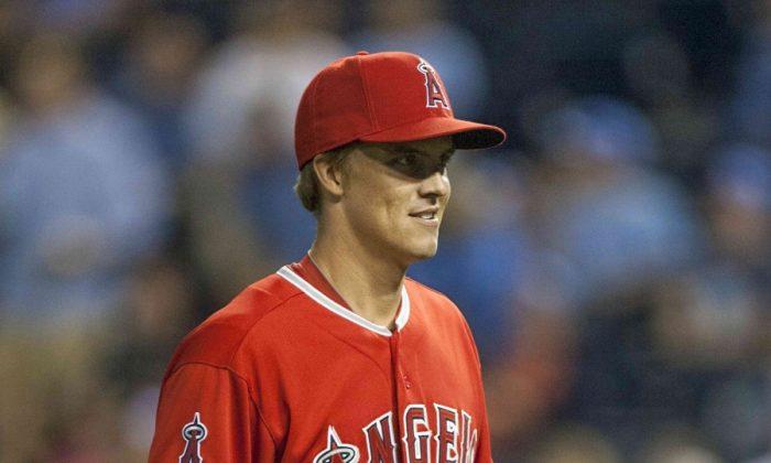 Zack Greinke Signs With the Dodgers