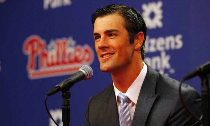 Phillies Sign Hamels To $144 Million Extension