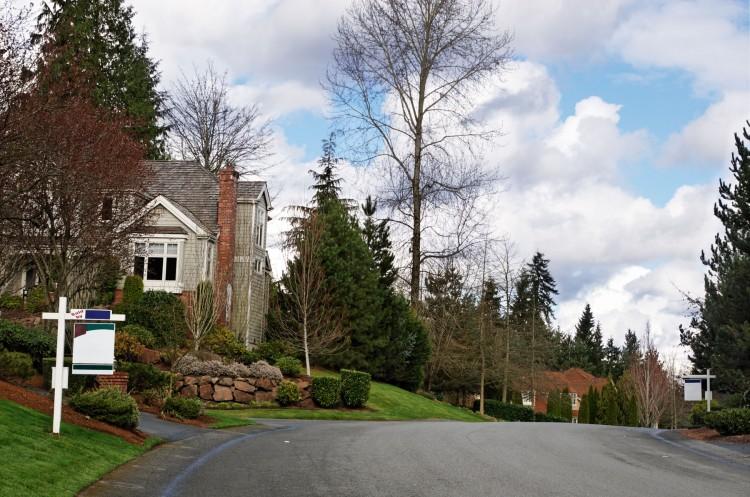 Canada’s Prosperity Hindered by Income Inequality, Report Finds