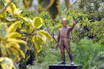 Obama Statue Removed From Jakarta Park