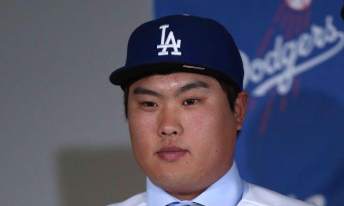 Dodgers Sign Hyun-Jin Ryu