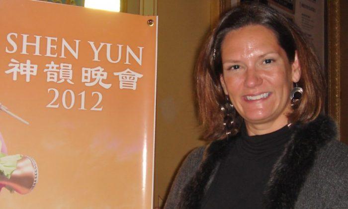 State Court Judge Says Shen Yun’s Staging Is Wonderful