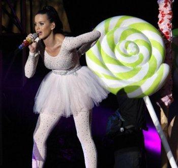 Katy Perry Chooses Ice Cream, Not Alcohol