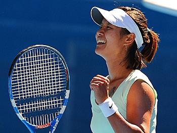 Li Na Stops Wozniacki, Heading to Australian Open Final