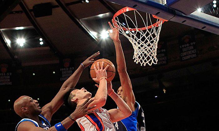 Jeremy Lin Scores 28 as New York Knicks Defeat Dallas Mavericks