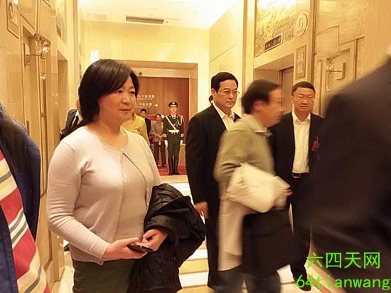Chinese Petitioner Evades Security to Meet Congress Delegates