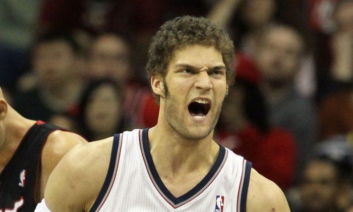 Nets Agree to Terms With Brook Lopez