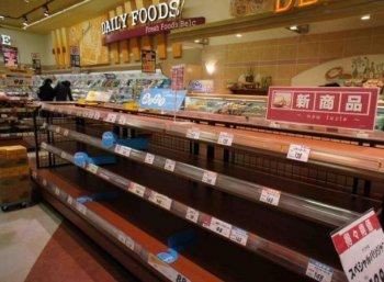 Earthquake Drives Japanese to Stock Up on Food
