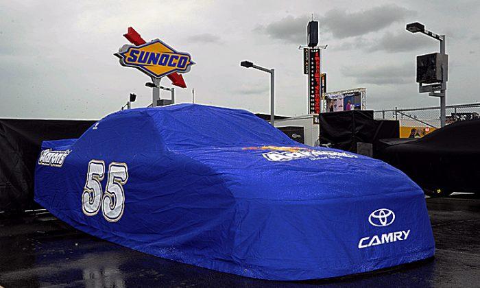 NASCAR Daytona 500 Rescheduled to 7 P.M.