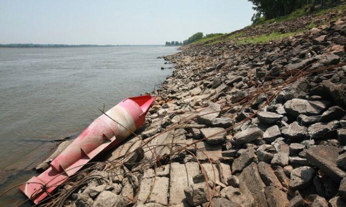 Drought Conditions Threaten Mississippi River Transport