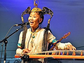 White Cloud Weaves Mongolian Folk With American Rock