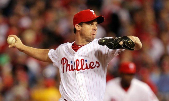 Roy Oswalt Signs With Texas