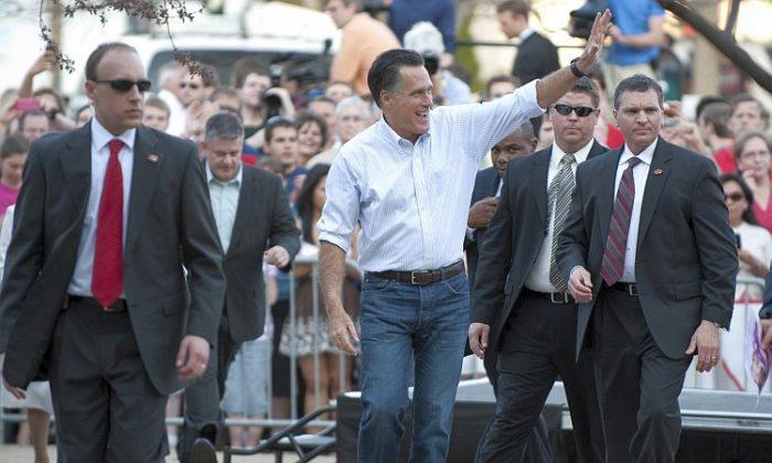 Romney Leads Santorum as Illinois Primary Approaches