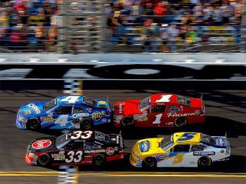 NASCAR Nationwide: Tony Stewart Wins Fourth in a Row at Daytona