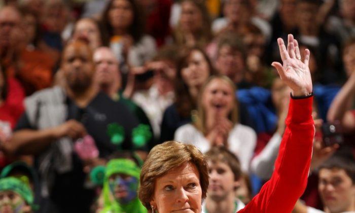 Tennessee’s Pat Summitt to Step Aside
