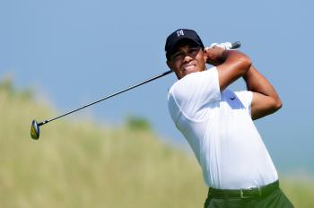 Tiger Woods Near Leaders After PGA Championship Round 1