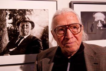 World-Renowned Photographer Tells of War, Painters, and Actors