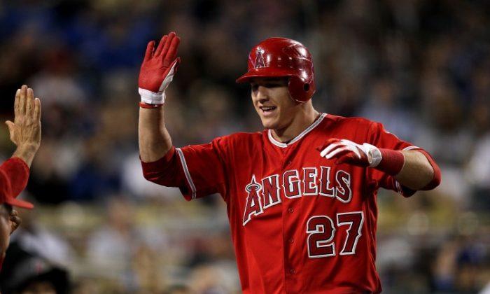 Mike Trout wins 2012 AL Rookie of the Year Award