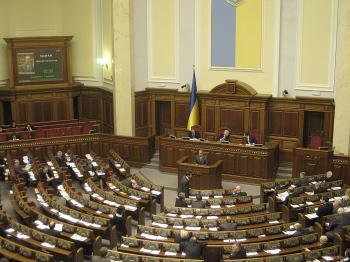 Ukraine’s President Amends Constitution to Allow Non-Party Coalitions