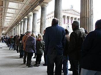 Berlin: Thousands Celebrate Neues Museum Reopening