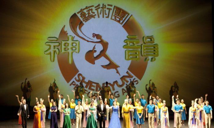 Renowned Chinese Culture Show a Hit with Theatregoers
