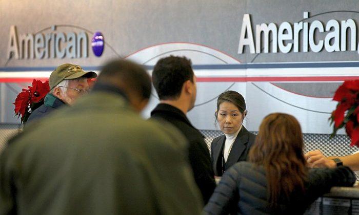 American Airlines’ Parent Files for Bankruptcy Protection
