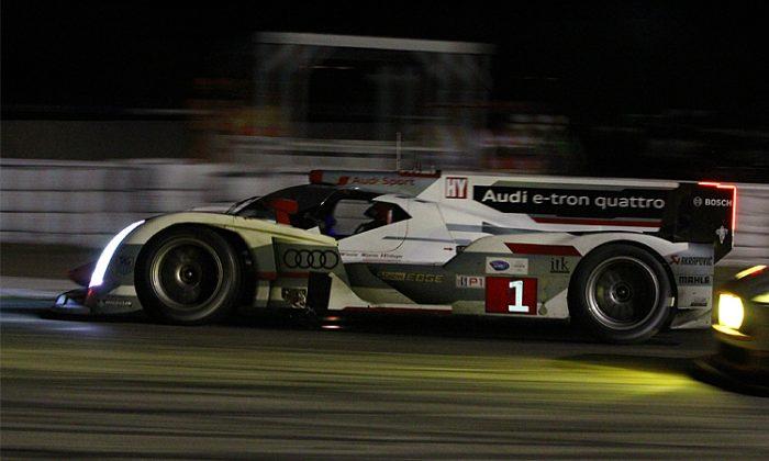 Last Hour of the Last ALMS Twelve Hours of Sebring: Audi on Track to Win