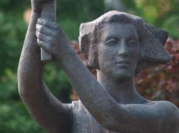Government Agency Wants Name Change For ‘Victims of communism’ Monument