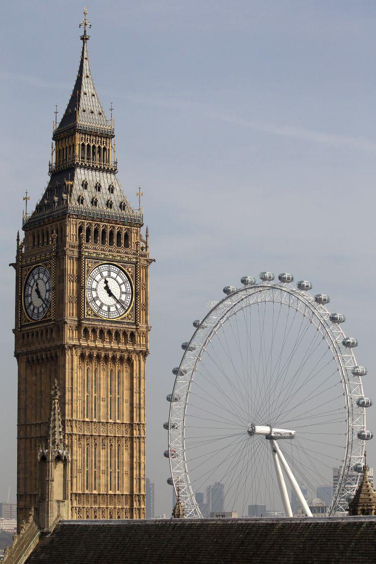 UK Moves to Allow Sunday Shopping During Olympics