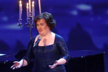 Grapevine—Susan Boyle, Chelsea Clinton to Wed, Kelsey Grammer