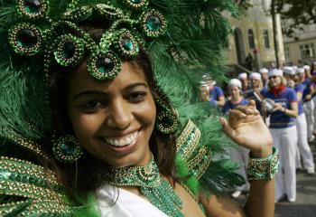 Colorful Sights During Hamburg’s Sixth ‘Carnival of the Cultures’