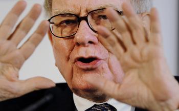 Warren Buffett, Berkshire Suffers Worst Year Ever in 2008